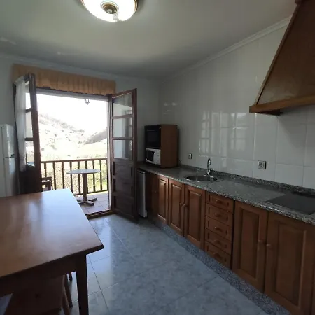 Apartmanhotel Rurales Lin De Colás Navelgas