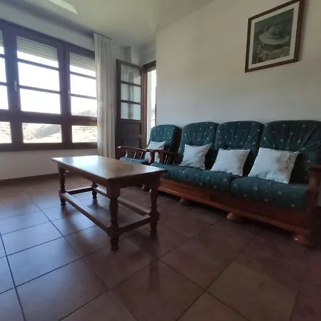 Apartmanhotel Rurales Lin De Colás *